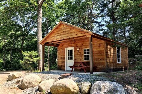 Hadley's point campground - Hadley's Point Campground is a campsite in Bar Harbor , Maine, the United States. Hadley's Point Campground has wifi, a camping shop and an indoor pool.